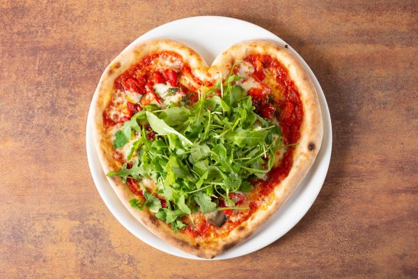 Pizza botanica en forme de cœur